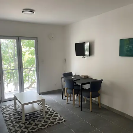 B Apartamento Poussan